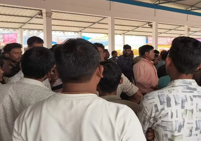 জলপাইগুড়িতে জল্পেশ মেলায় ব্যাপক ঝামেলা চলছে