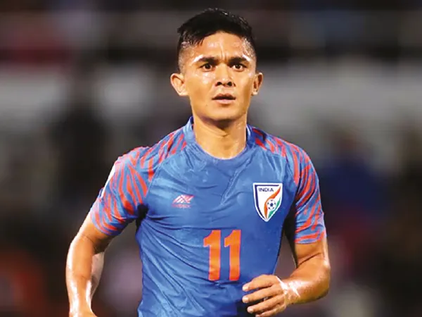 অবসর ভেঙে ফিরলেন সুনীল