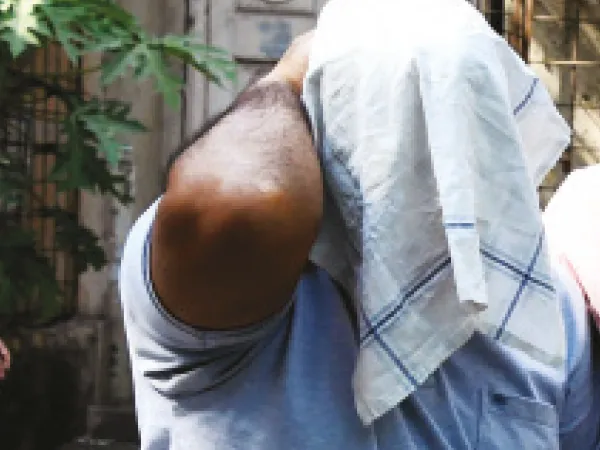 কসবা কাণ্ড: পুলিসের জালে দেওয়ালে নাম থাকা লোন এজেন্টও