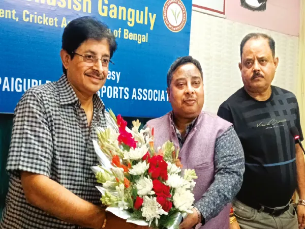 আরও ঋদ্ধিমান পেতে শিলিগুড়িতে দরকার আলাদা ক্রিকেট মাঠ: স্নেহাশিস