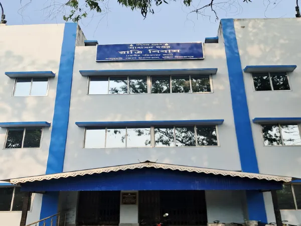 উদ্বোধনের পর তিন বছর বন্ধ রাত্রি নিবাস, বালুরঘাট জেলা হাসপাতালে সমস্যায় রোগীর পরিজনরা