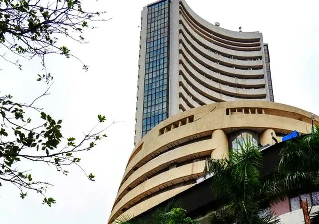৭৬৪ পয়েন্ট উঠল সেনসেক্স