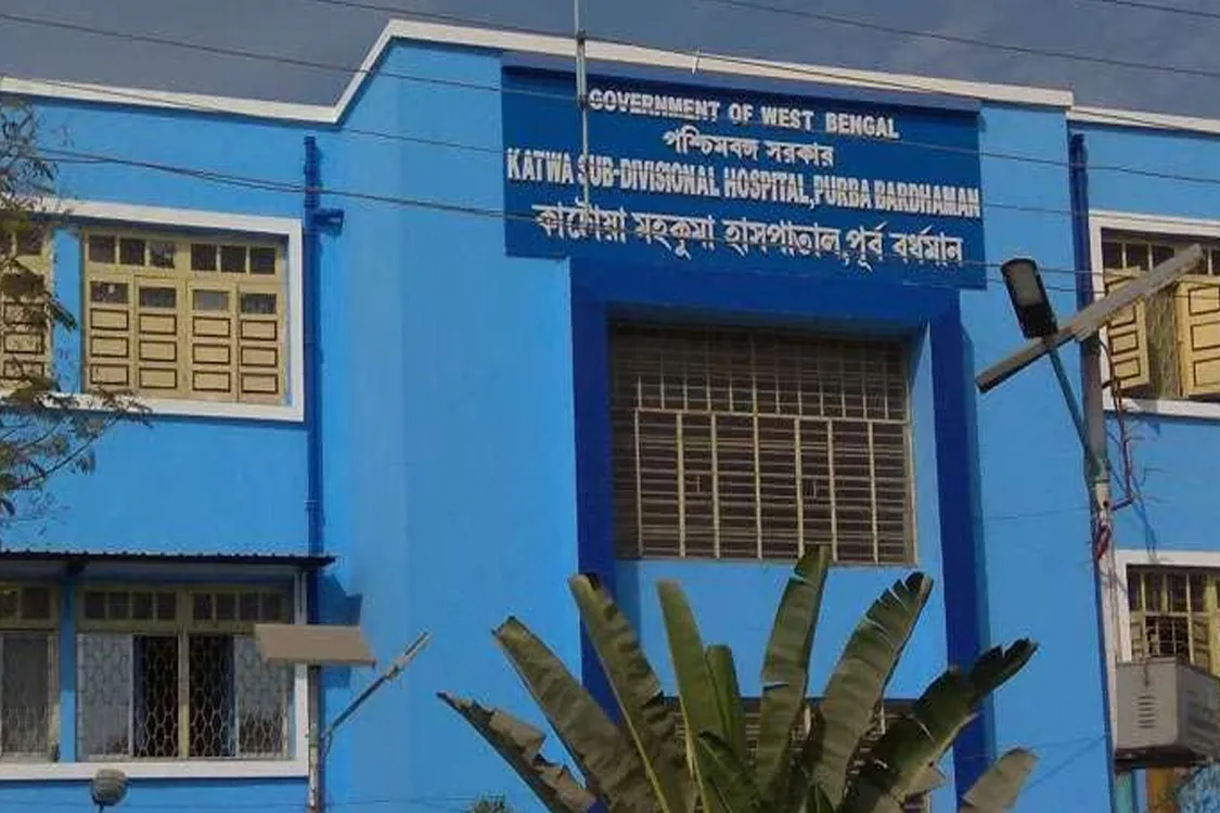 স্যালাইন খুলতে বলায় বধূকে মার আয়ার, বিতর্ক কাটোয়ায়