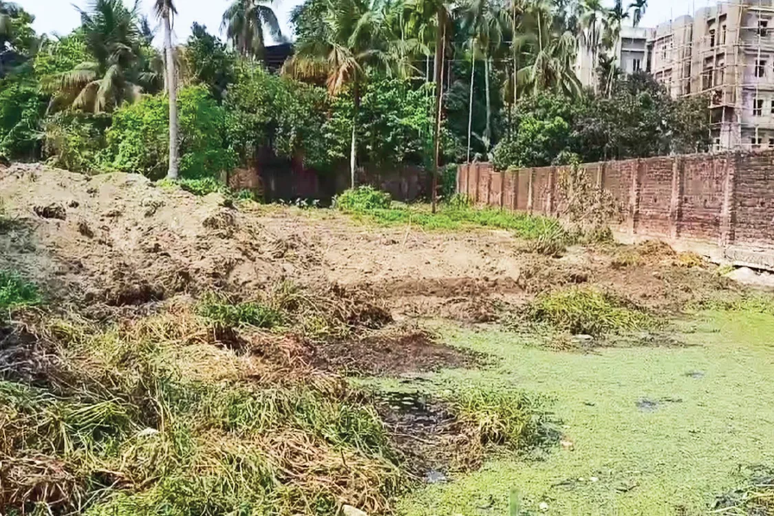রাজপুর সোনারপুর: জলাভূমি ভরাট রুখল পুরসভা