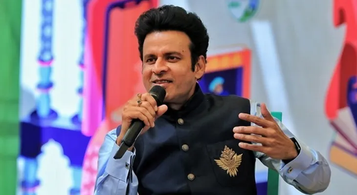 সোশ্যাল ড্রামায় মনোজ