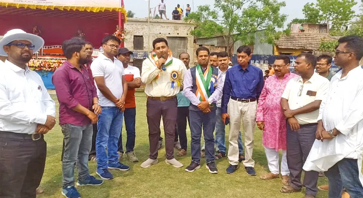আইহোতে মৈত্রী ক্রিকেট টুর্নামেন্ট ঘিরে ব্যাপক উন্মাদনা, রবিবার ফাইনাল