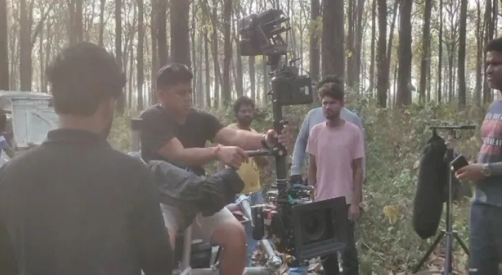 ‘আশিকি থ্রি’ ছবির শ্যুটিংয়ে ডুয়ার্সে অনুরাগ বসু