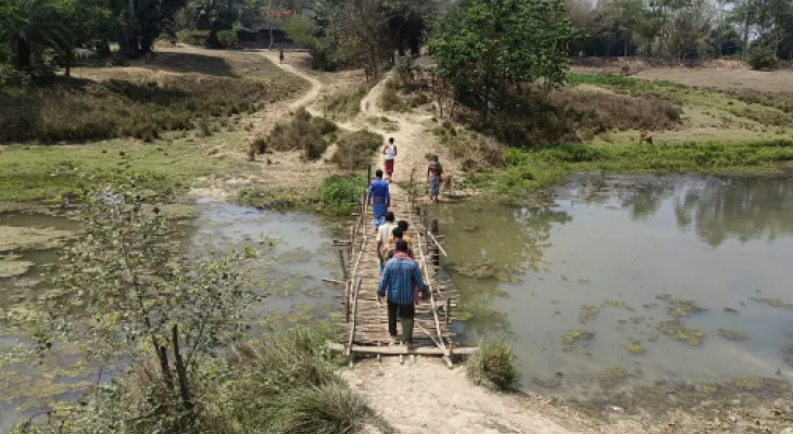কুমারগঞ্জের দিওরে ব্রিজের দাবিতে বিক্ষোভ