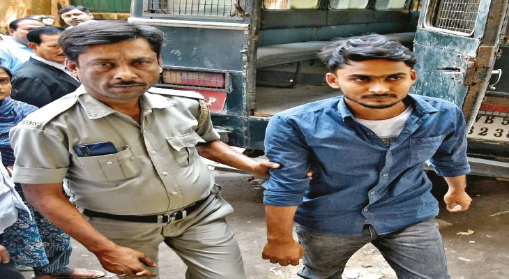 মহিলা প্রধানের সঙ্গে অশালীন আচরণ সিপিএমের ছাত্রনেতার