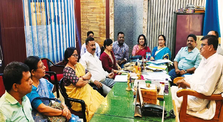 বোর্ড মিটিংয়ে গরহাজির ১১ তৃণমূল কাউন্সিলার, নতুন অঙ্ক কোচবিহারে!