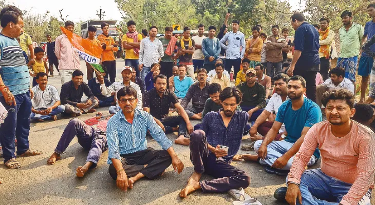 মানিকচকে শুক্রবার থেকে বাস না চালানোর হুঁশিয়ারি সংগঠনের