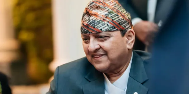 হিংসায় ইন্ধন জোগাচ্ছেন প্রাক্তন রাজা জ্ঞানেন্দ্র, দাবি নেপালের প্রাক্তন প্রধানমন্ত্রী