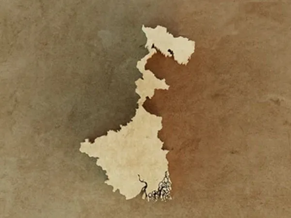 কালিম্পংয়ে গাড়িতে গাছ পড়ে জখম নেতাজি মহাবিদ্যালয়ের ৮জন