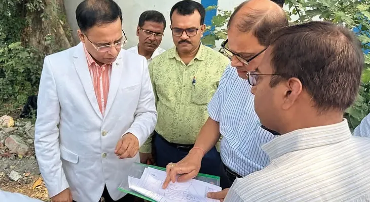যানজট মেটাতে আন্তর্জাতিক মানের টার্মিনাস গড়ার ভাবনা, শিলিগুড়িতে হিমূলের জমি পরিদর্শন মন্ত্রীর