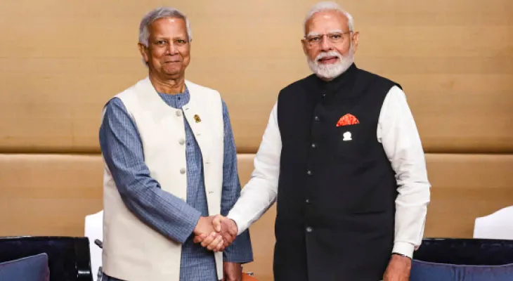 ঔদ্ধত্য ছেড়ে দ্বিপাক্ষিক বৈঠকে মোদির কাছে দরবার ইউনুসের
