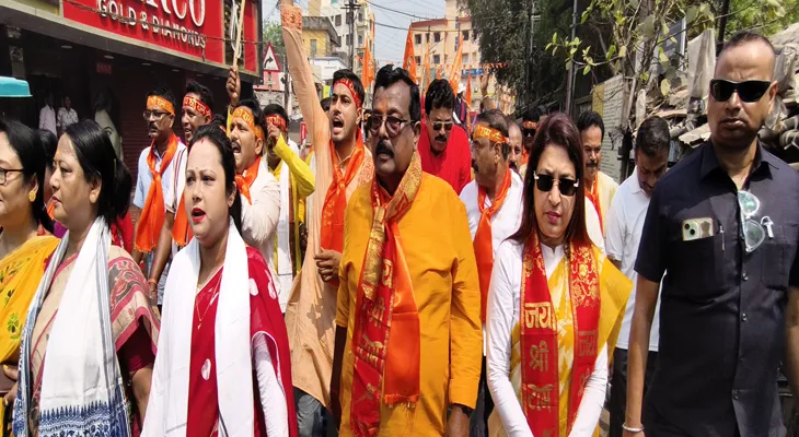বীরভূমের সিউড়িতে রামনবমীর শোভাযাত্রা শুরু হল, উপস্থিত রয়েছেন তৃণমূল সাংসদ শতাব্দী রায়