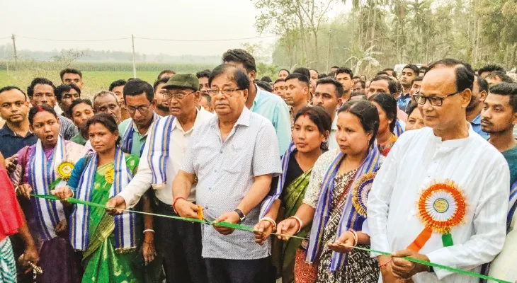 সেতু ভাঙলেও সোচ্চার হননি পদ্ম বিধায়ক বরেণচন্দ্র, তোপ উদয়নের