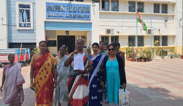 নেশার আসরের প্রতিবাদ করায় দু’জনের মাথা ফাটাল দুষ্কৃতীরা