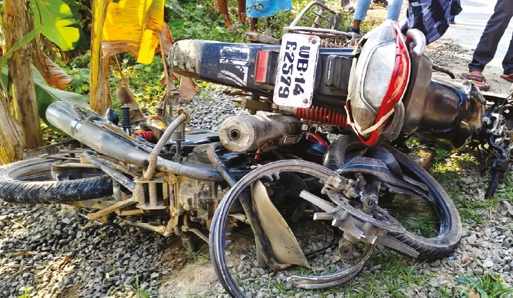 বাইক কিনতে আসার পথে দুর্ঘটনা, মৃত যুবক