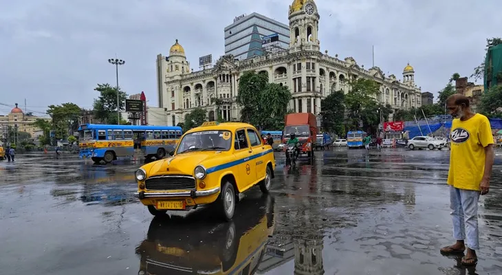 গরমের দাপটে নাজেহাল কলকাতাবাসী, কবে আসবে স্বস্তির বৃষ্টি?