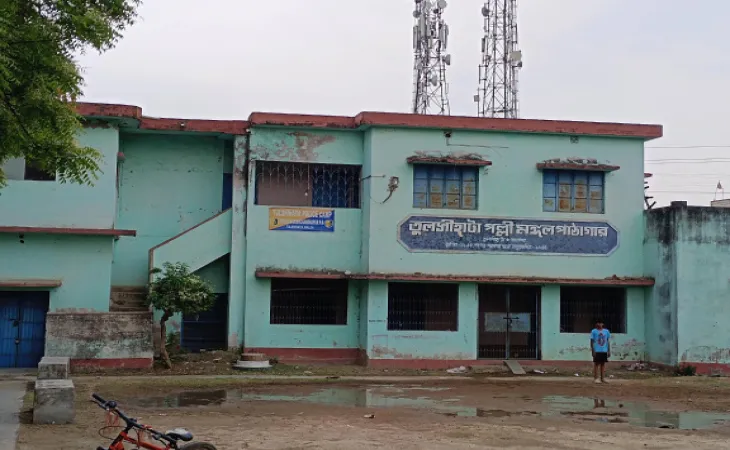 আড়াইবছর বন্ধ তুলসীহাটা পল্লীমঙ্গল সরকারি পাঠাগার