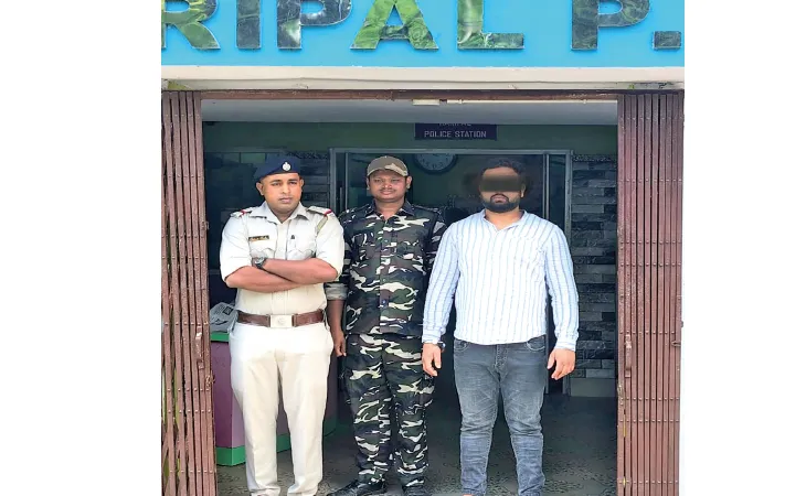 হরিপালে টাওয়ার বসানোর নামে প্রতারণা, তিন বছর পর গ্রেপ্তার মূল অভিযুক্ত