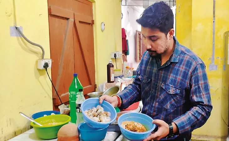 খাবারের মান যাচাই করতে রেস্তরাঁ, হোটেলে অভিযান