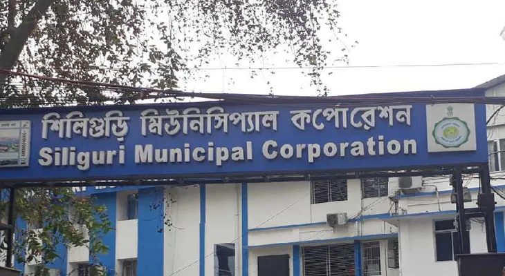 শহরে নেশার আসর নিয়ে মেয়রকে অভিযোগ পুরবাসীর