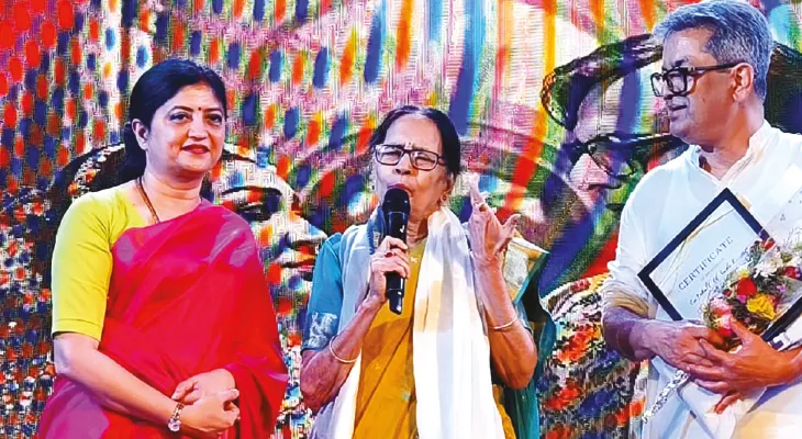 মালদহের ‘সাদা ক্যানভাস’ ব্যান্ডের ‘রাধা’ মিউজিক ভিস্যুয়াল গানের উদ্বোধন