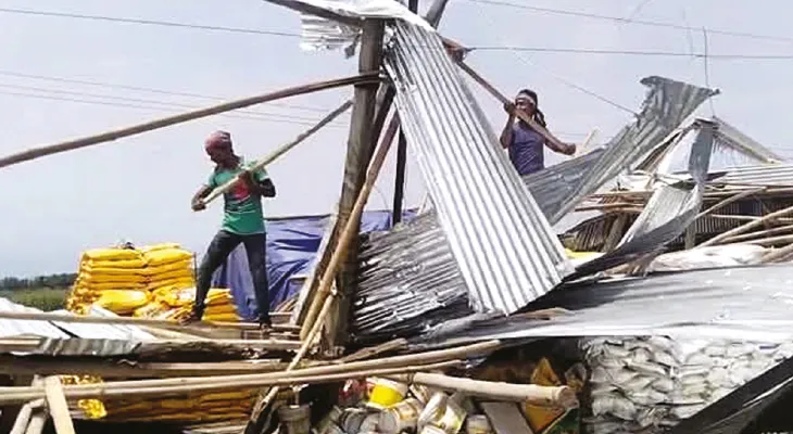চৈত্র শেষে কালবৈশাখী, ঝড়-শিলাবৃষ্টিতে লন্ডভন্ড কোচবিহার