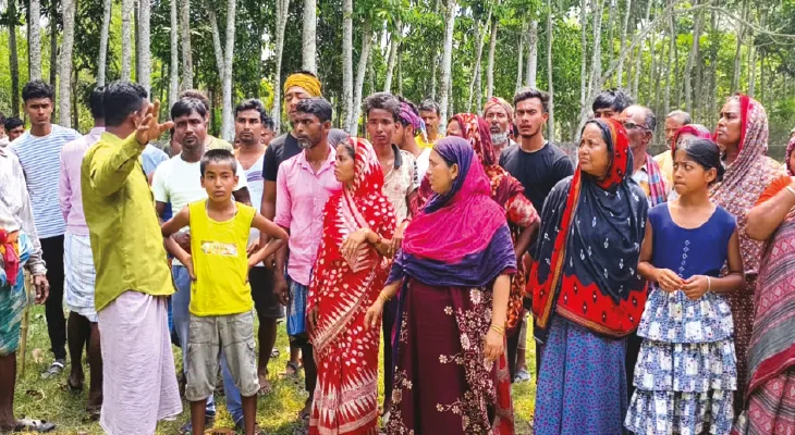 মাঠ দখলের অভিযোগ ঘিরে উত্তপ্ত কানাইনগর