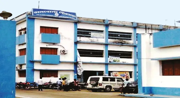 তহবিলে আয় বাড়াতে ট্রেড লাইসেন্স নিয়ে কড়াকড়ি ডালখোলা পুরসভার