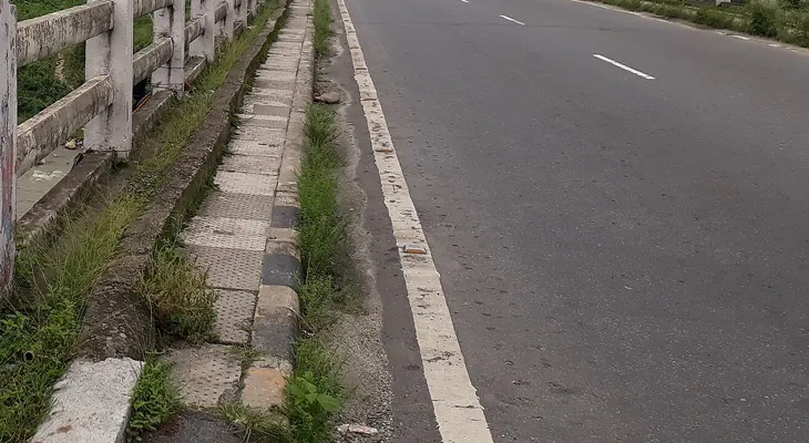 রামচন্দ্রপুরে চম্পা খালের উপর কংক্রিটের নতুন ব্রিজের দাবি, পদক্ষেপের আশ্বাস মন্ত্রীর