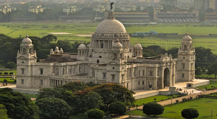 আজ দুপুরে শহরে ঝড়-বৃষ্টির পূর্বাভাস