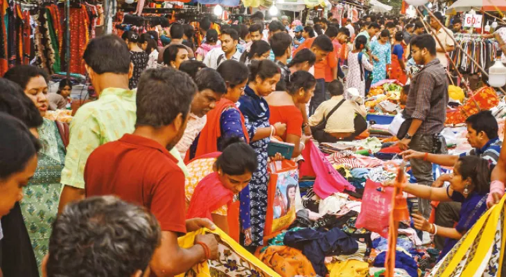 ফুটপাত দখলমুক্ত করতে বৈশাখেই অভিযানে নামছে মধ্যমগ্রাম পুরসভা