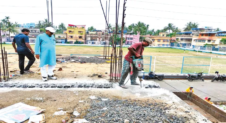 মধ্যমগ্রামে ভাঙা হল বেআইনি নির্মাণ