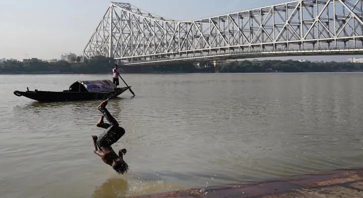 সকালে আংশিক মেঘাচ্ছন্ন আকাশ, কলকাতায় কেমন থাকবে আবহাওয়া?