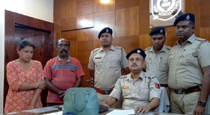 ৯ লক্ষ টাকার  গয়না ফেরালেন উবের চালক