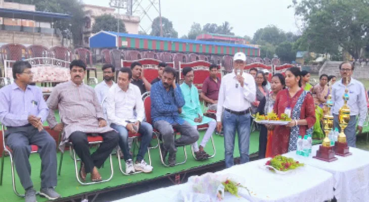 দৃষ্টিহীনদের ফুটবল দেখতে উপচে পড়া ভিড় বিষ্ণুপুরে