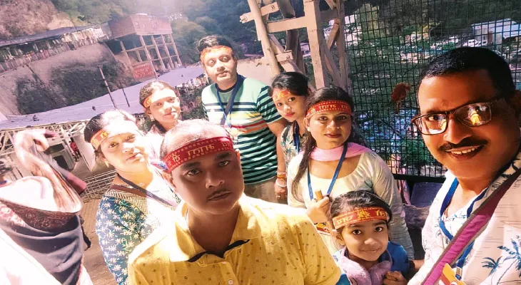 কাশ্মীরে আটকে আরামবাগের ২১ পর্যটক, রয়েছে দুই শিশুও