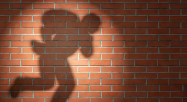 সল্টলেকে তালা ভেঙে বাড়িতে লুটপাট, ‘পিস্তল’ উঁচিয়ে চম্পট