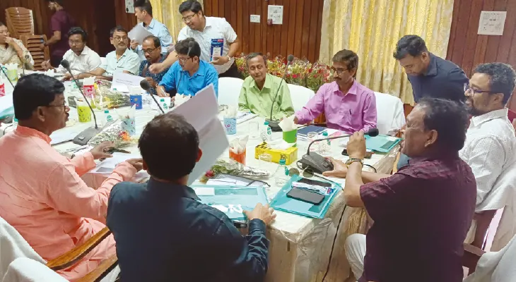 সমবায় ব্যাঙ্কের মাধ্যমে আরও বেশি করে স্টুডেন্ট ক্রেডিট কার্ডের লোন দিতে হবে