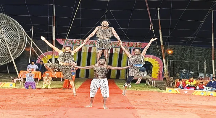 দু’দশক পর সার্কাস বালুরঘাটে