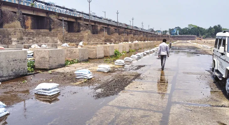দুর্গাপুর ব্যারাজের বিকল্প অস্থায়ী রাস্তায় ট্রায়াল রান