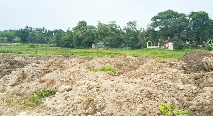 জলাশয় ভরাটের প্রতিবাদ করায় হুমকির মুখে তৃণমূলের উপ প্রধান