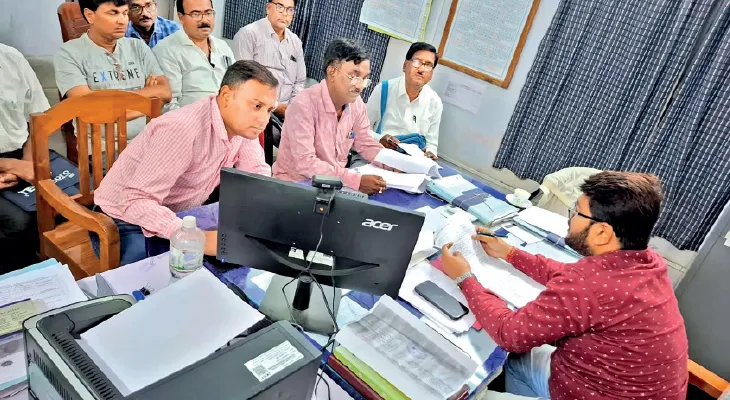 ওয়েস্ট বেঙ্গল এমআর ডিলার অ্যাসোসিয়েশনের স্মারকলিপি