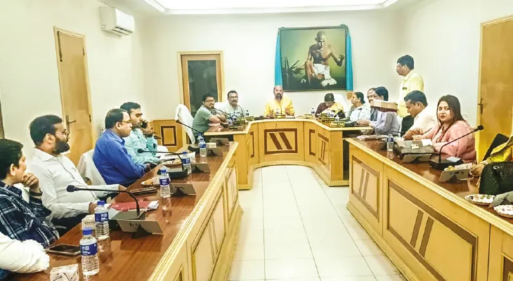 যানজট নিয়ে পুরসভার ভূমিকার নিন্দা বিজেপি’র, পাল্টা কৃষ্ণেন্দুর