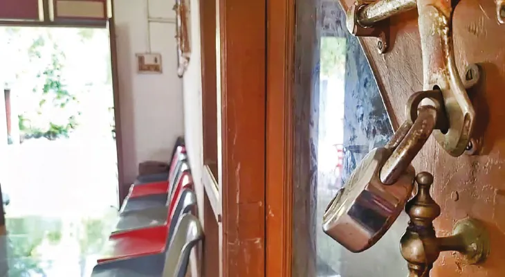 শ্যামনগরের খ্রিস্টান হাসপাতালের দীর্ঘদিন তালা বন্ধ, খোলার উদ্যোগ নিচ্ছেন সাংসদ