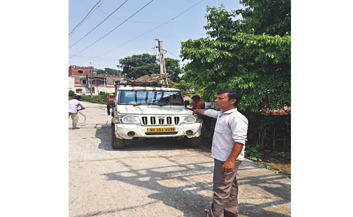নয়া ট্রান্সফরমারে বিকল টিভি, ফ্রিজ