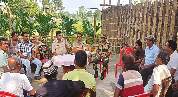 বাংলাদেশ সীমান্তের সিতাই ও শীতলকুচির কৃষকদের নিয়ে বৈঠক পুলিস-বিএসএফের